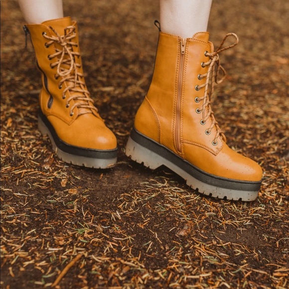 Mia colin boot Clearance